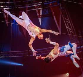 Image Les marchands de rêve Nicolas Zavatta Douchet de retour pour l'été Cirque